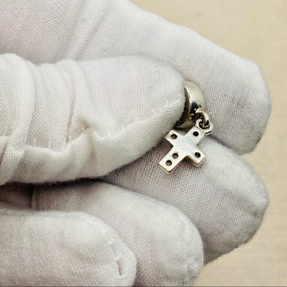 EUC Pandora 790355CZ Sterling Silver Cross Dangle w/ Clear Zirconia - RETIRED - Picture 5 of 9